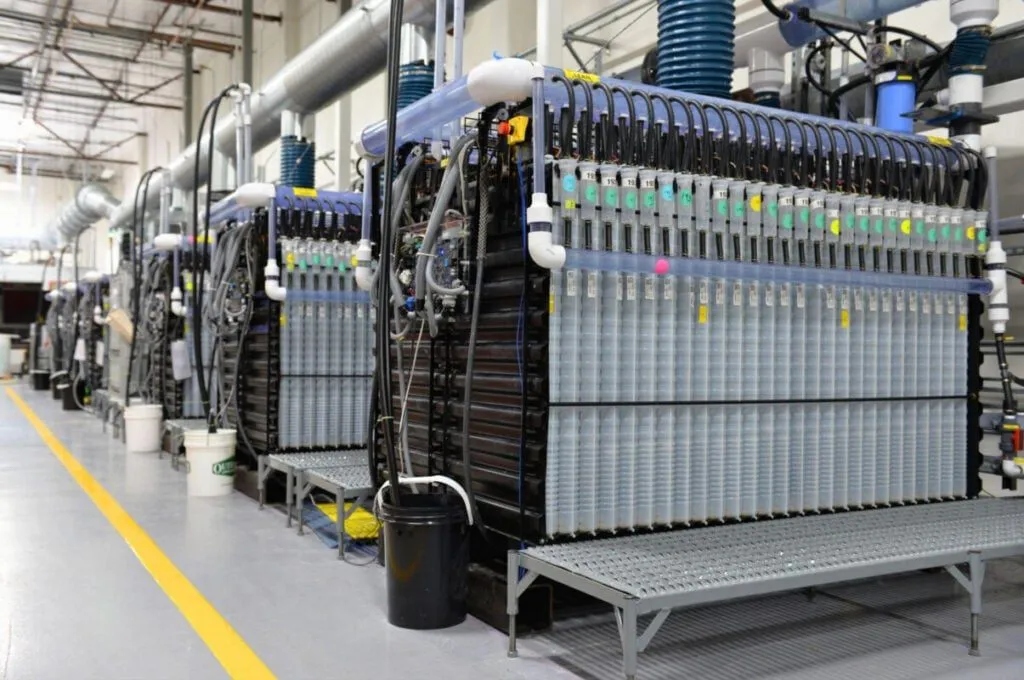 Form-Energy-Iron-air-battery-modules-on-test-in-facility-in-Berkeley-CA-1024x680.jpeg