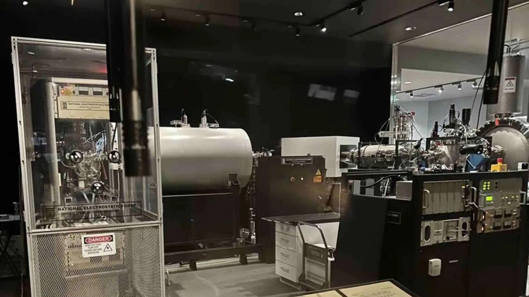 magnet-free-electric-motor-laboratory-japan.jpg